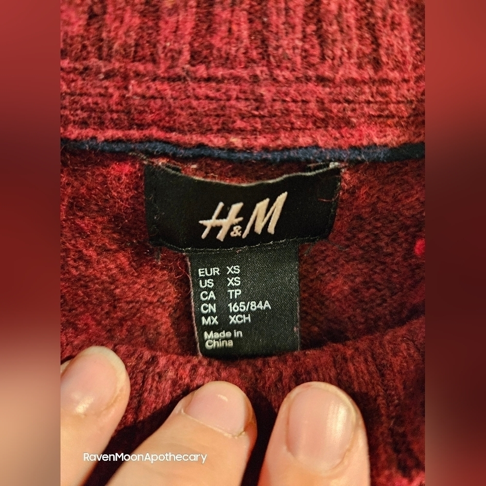 H&M Sweater - Picture 3 of 5
